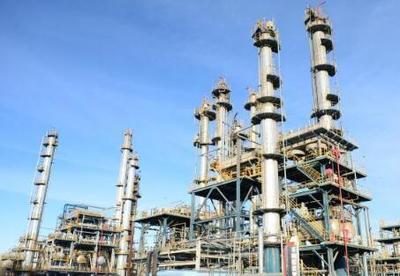 高原明珠 青海油田格尔木炼油厂的能源使命与发展之路